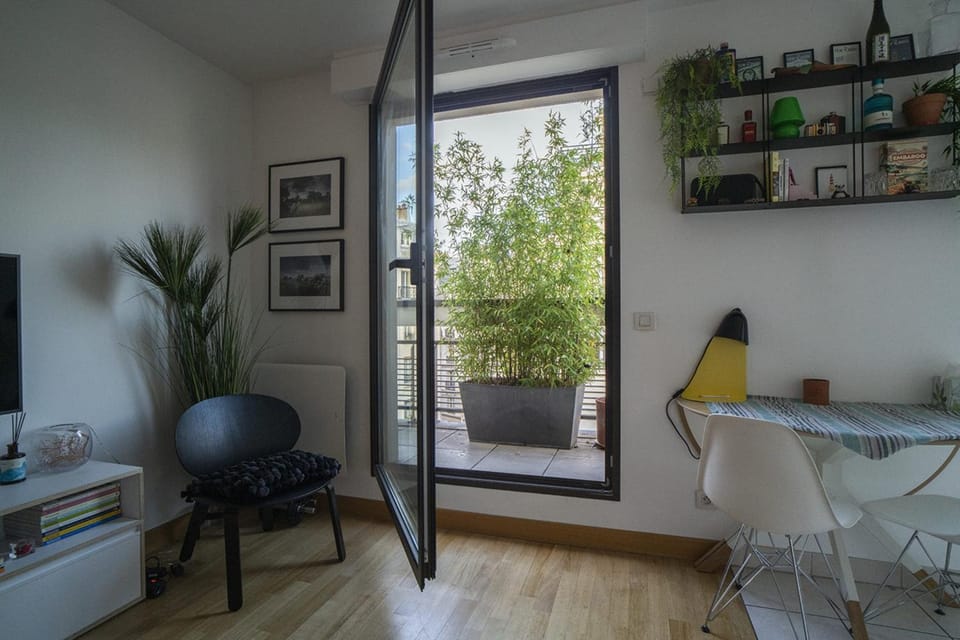 Bright 37m For 2 With Balcony In Paris! Apartment in Paris