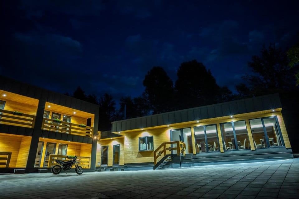 Casa Izvorul Negru Moisei Bed and Breakfast in Romania
