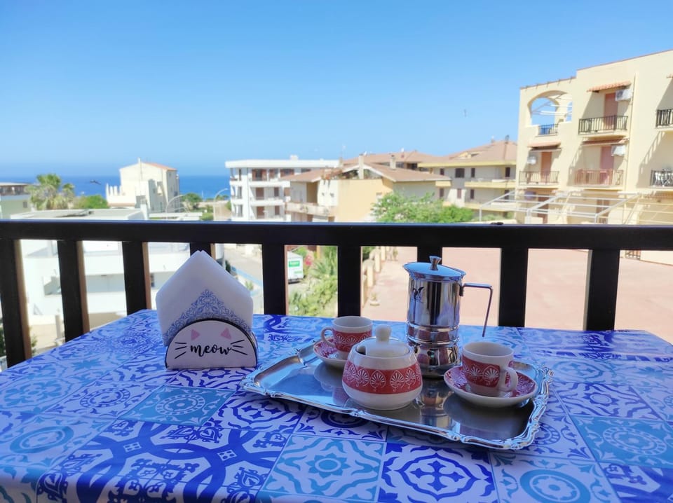 View (from property/room), Balcony/Terrace, Sea view