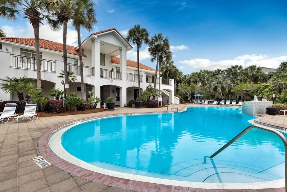 Ocean Pearl House in Destin