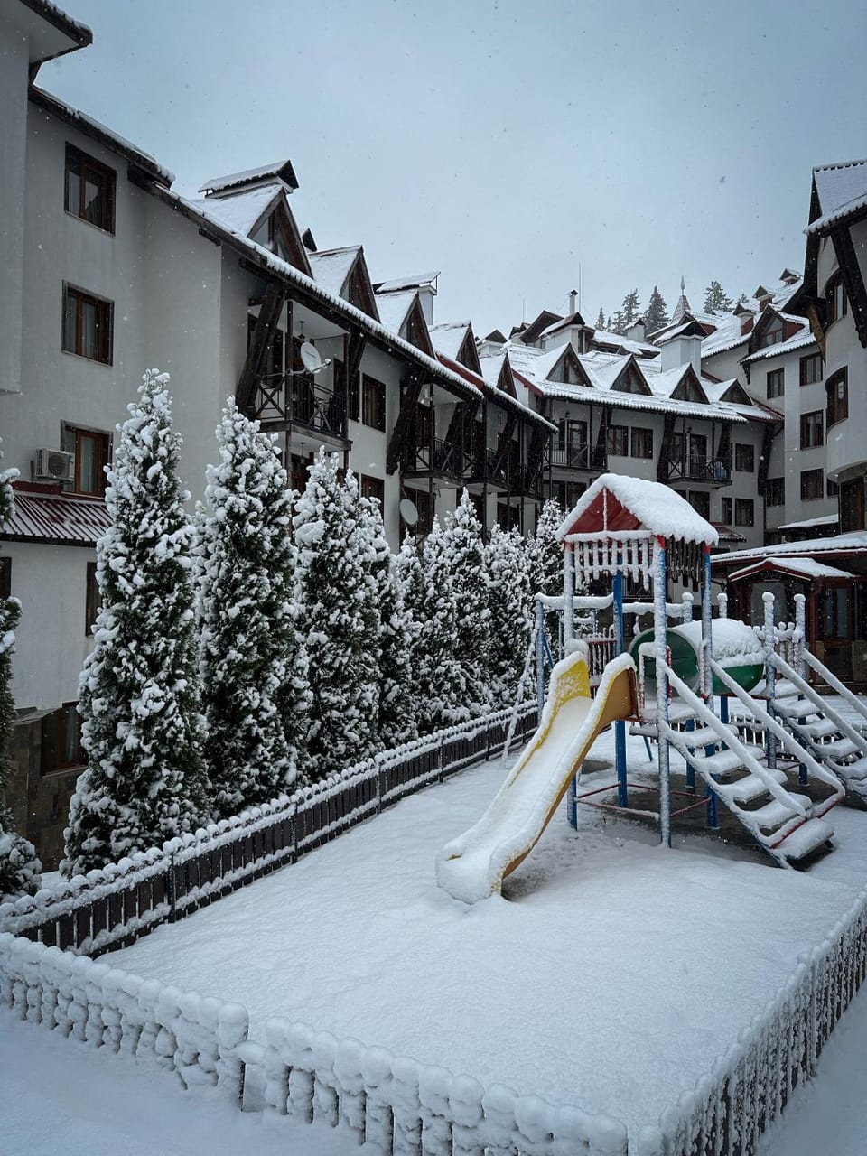Day, Winter, Children play ground, View (from property/room), City view, Inner courtyard view