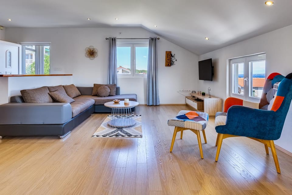 TV and multimedia, Living room, Seating area