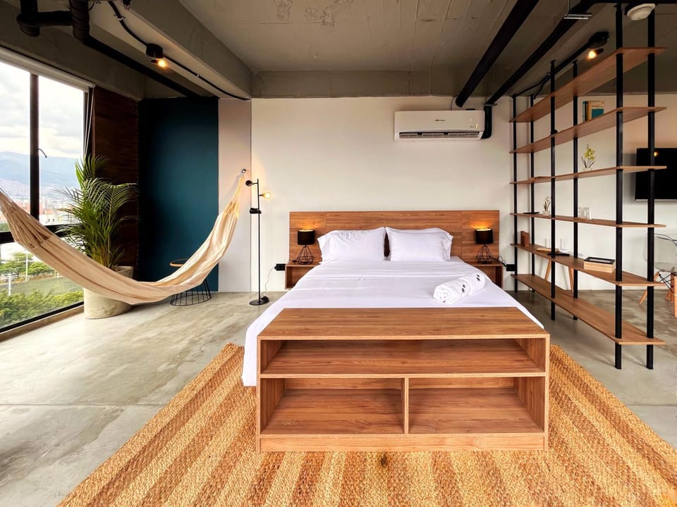 Bed, air conditioner