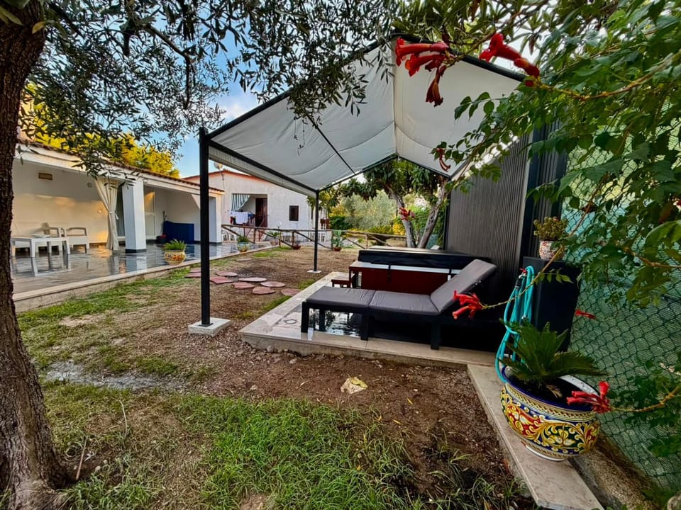 Domus Vestae House in Province of Foggia