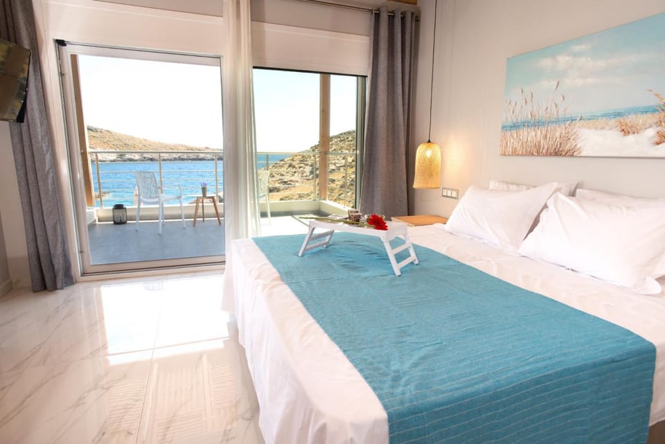 Patio, Bed, Night, Garden, Beach, Bedroom