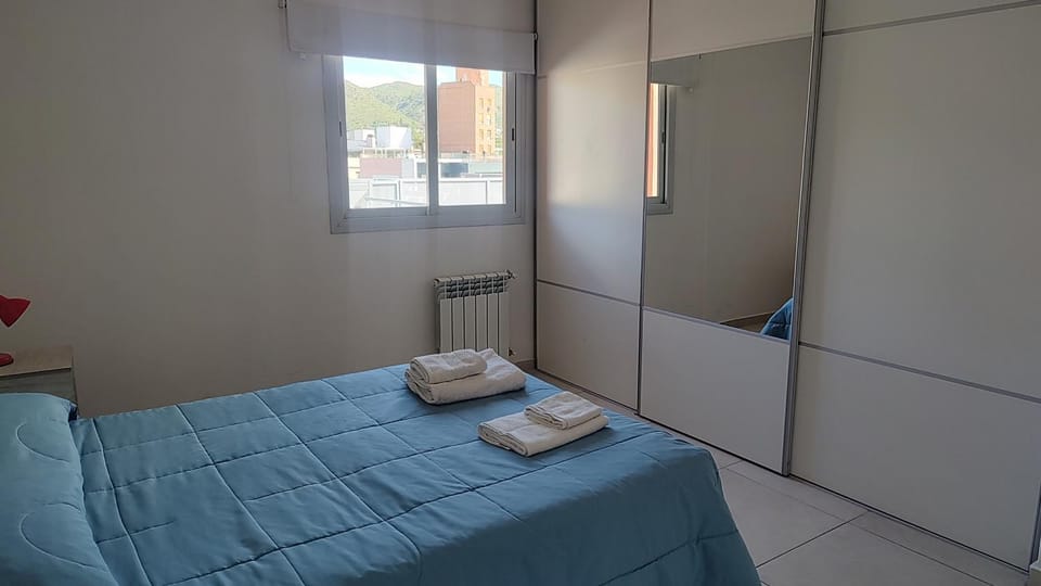 Bed, Photo of the whole room, Bedroom, towels, wardrobe