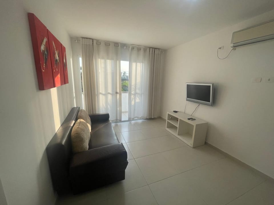Guarujá 50 metros da praia da enseada Apartment in State of São Paulo