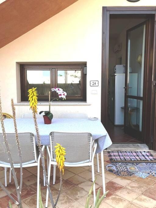 Patio, Balcony/Terrace, Seating area