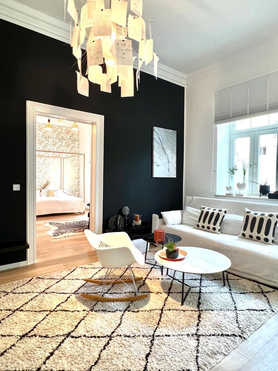 Living room, Photo of the whole room