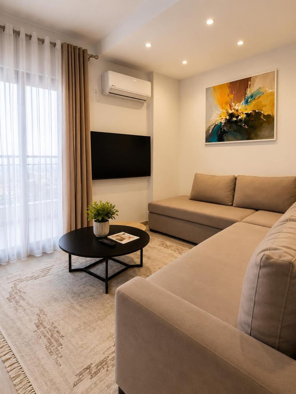 Communal lounge/ TV room