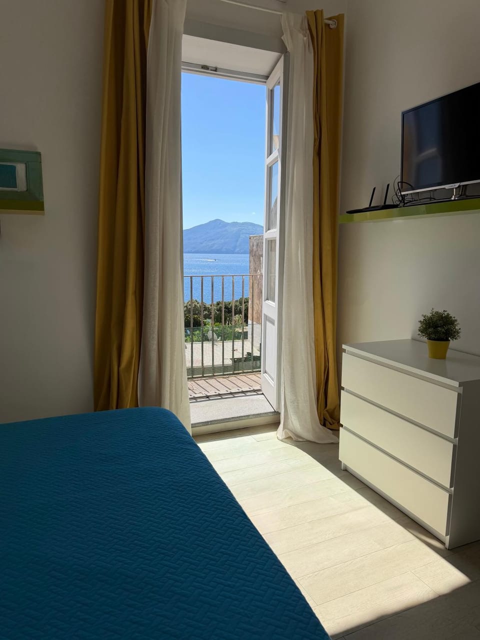 Bedroom, Sea view