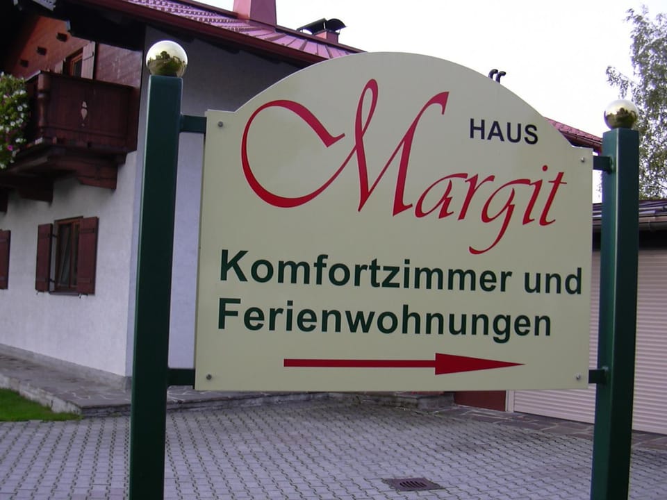 Logo/Certificate/Sign