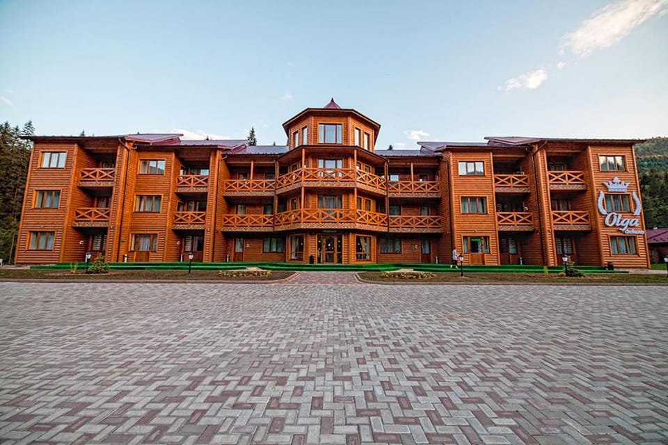 Property building, Day