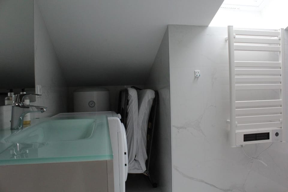 Toilet, Bathroom, heating, washing machine