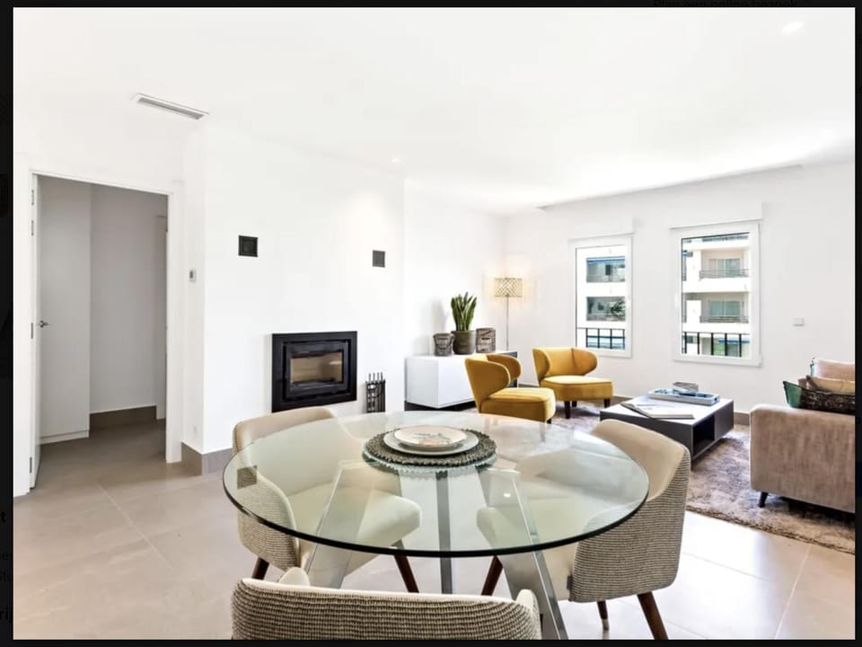 Puerto Banus luxury apartment located in harbor Apartment in Marbella