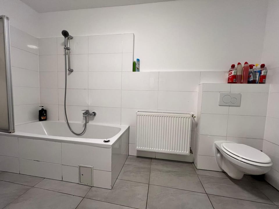 Shower, Toilet, Bathroom