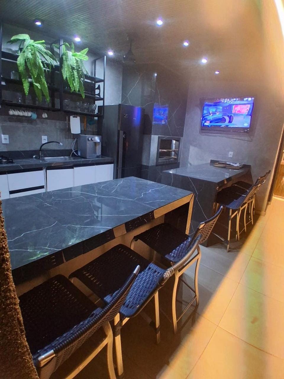 Duplex com laser privativo - piscina, sala de jogos, área de churrasqueira Apartment in Camboriú