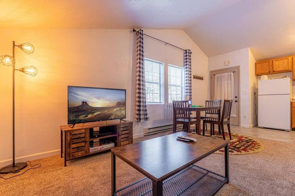 Quaint condo retreat 12 Ridgeview Condo House in Gila County