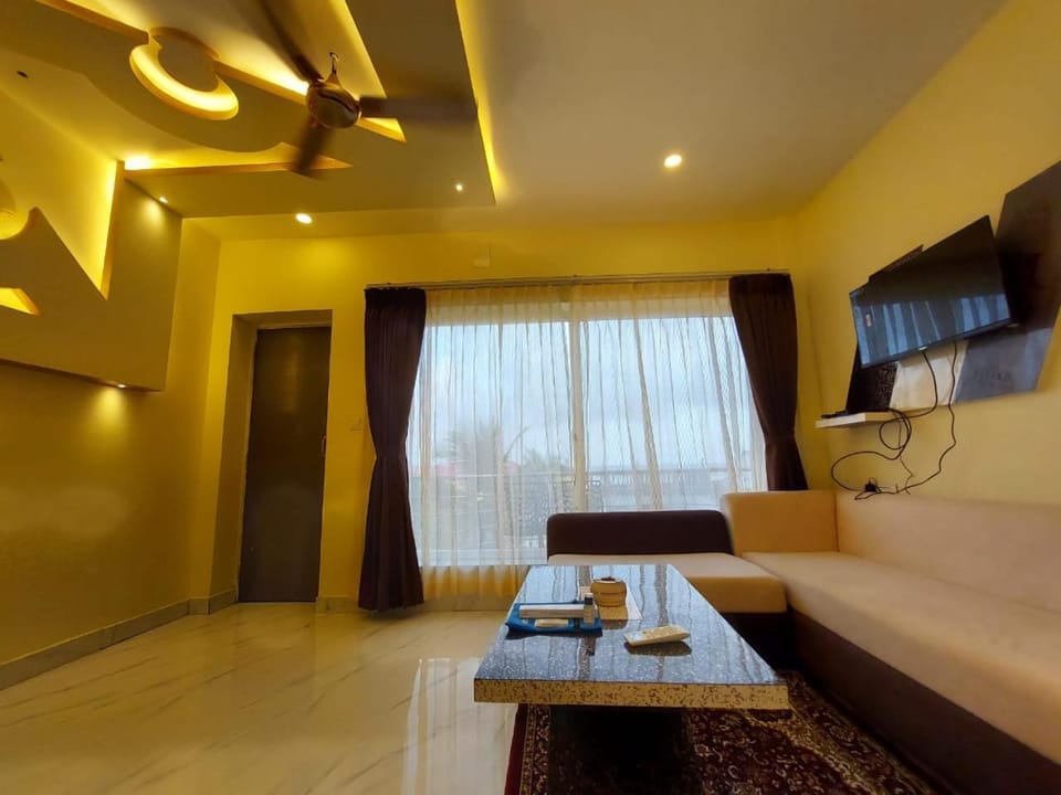 Communal lounge/ TV room, Bed, Living room, Photo of the whole room, Seating area, Bedroom