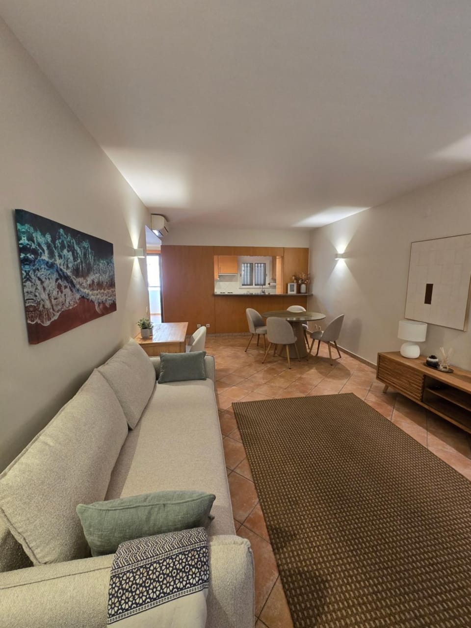 Living room, Seating area