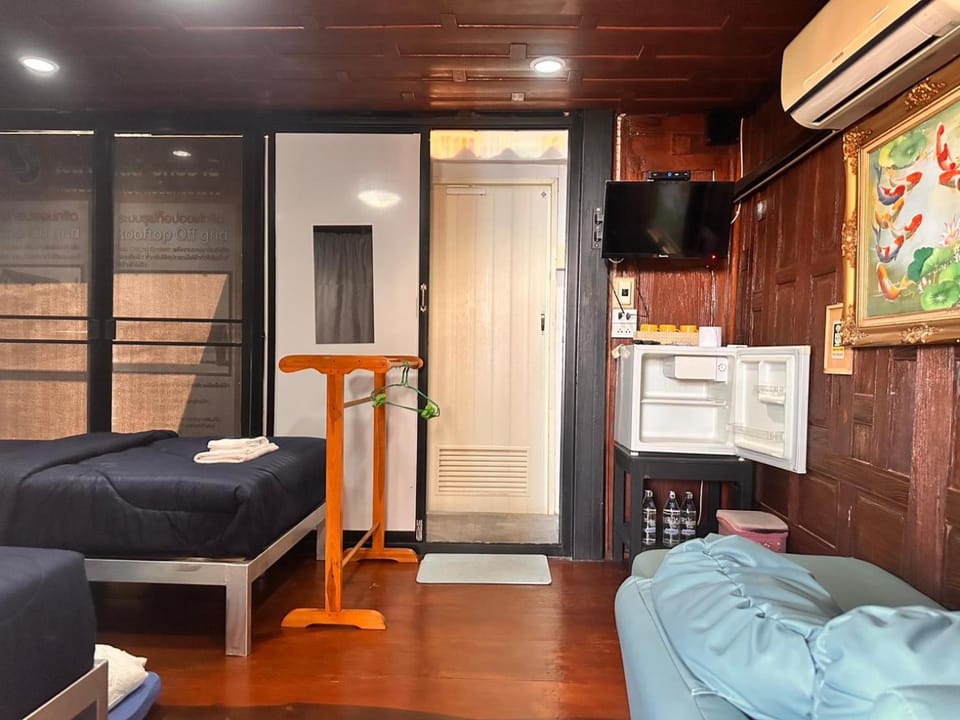 Bed, TV and multimedia, Photo of the whole room, Bedroom, air conditioner