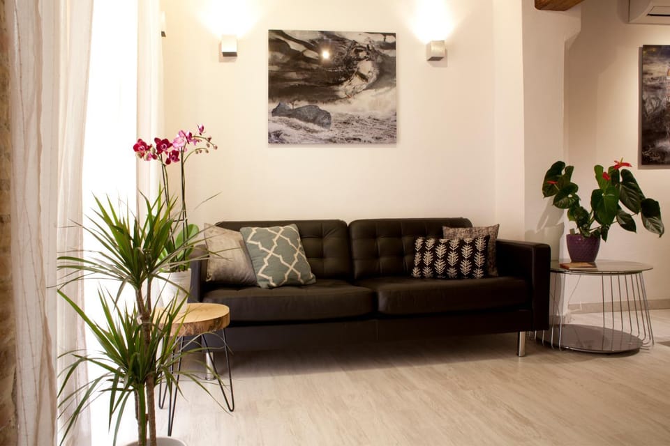 Living room, Seating area