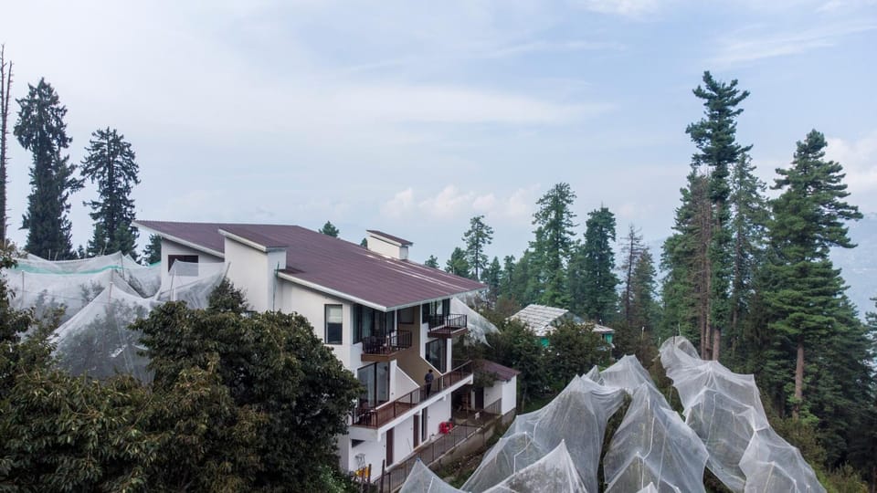 Property building, Day, Natural landscape, Mountain view