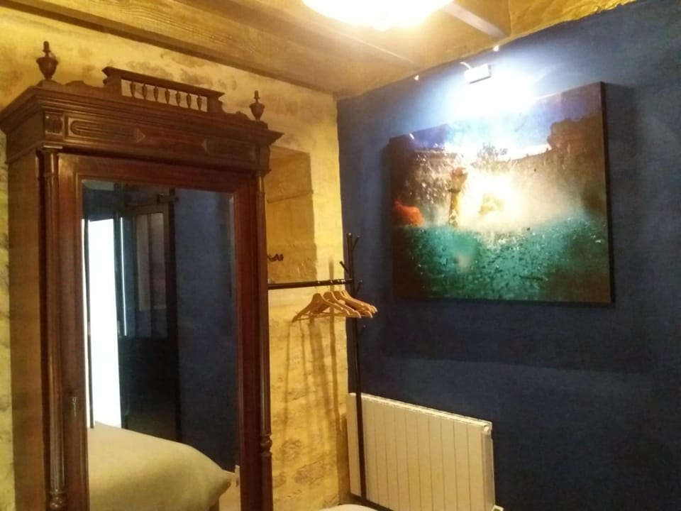Decorative detail, Bedroom
