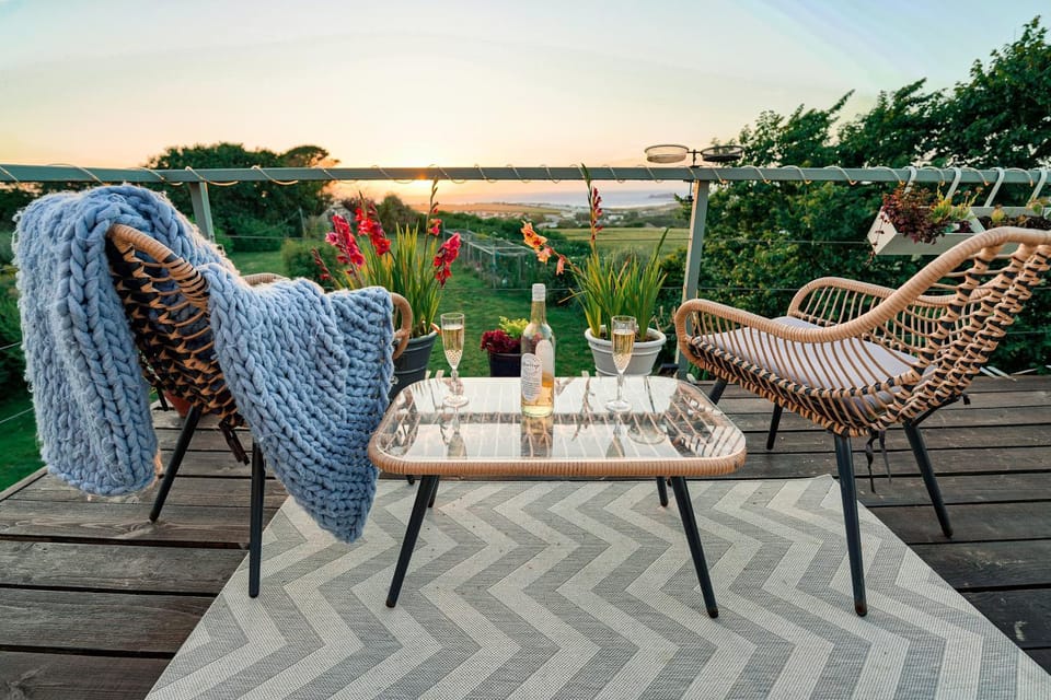 Patio, Summer, Balcony/Terrace, Garden view, Landmark view, Sea view, Drinks, Sunset