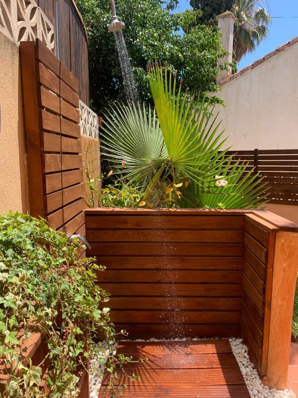 Shower, Garden
