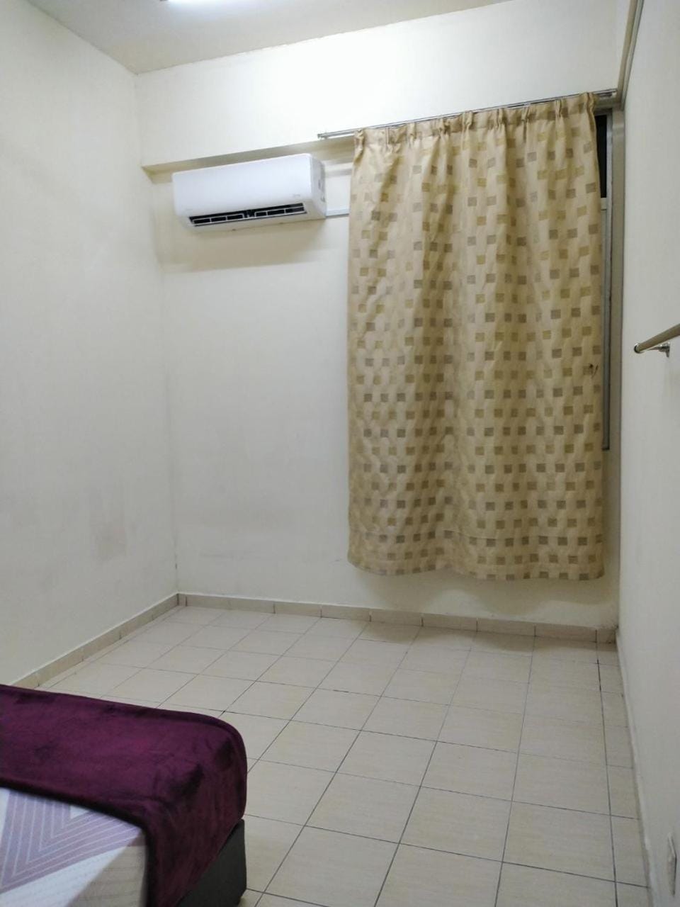 Bed, Bedroom, air conditioner