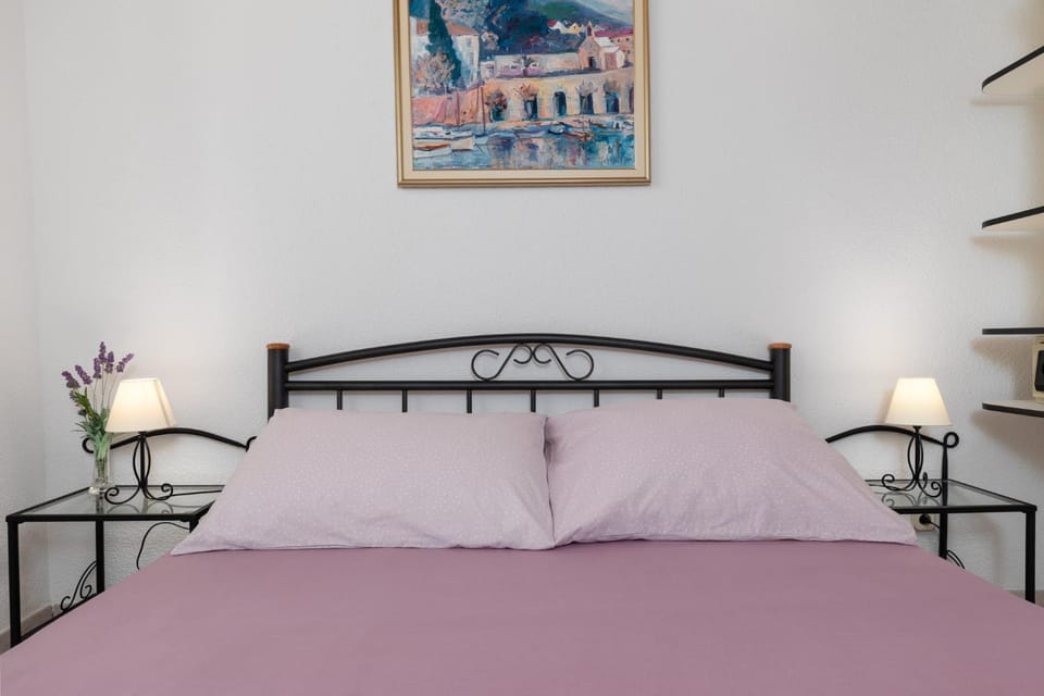 Apartments Paloc - Blue Apartment in Bol