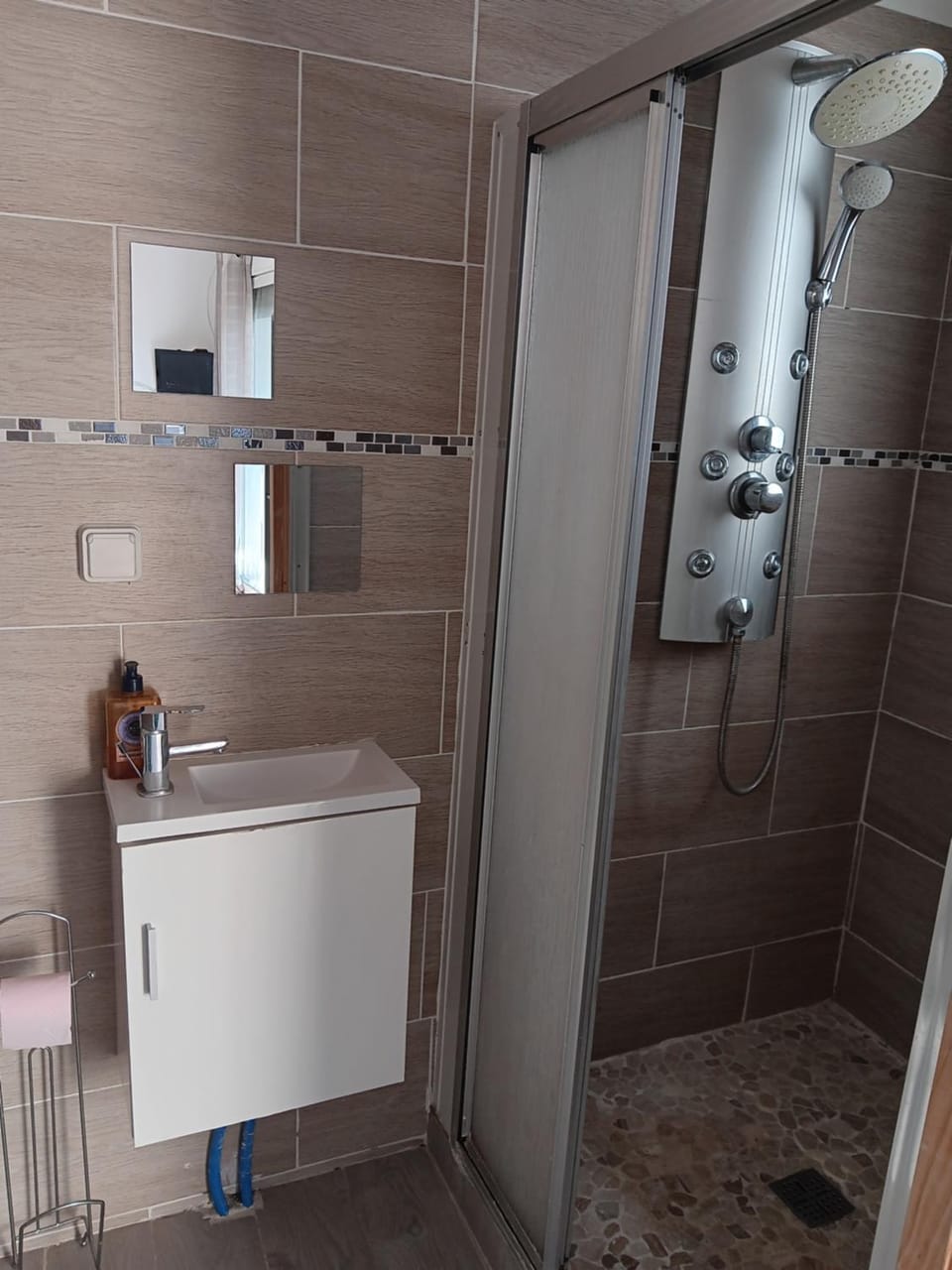 Studio sympa meublé avec parking privé et piscine House in Manosque