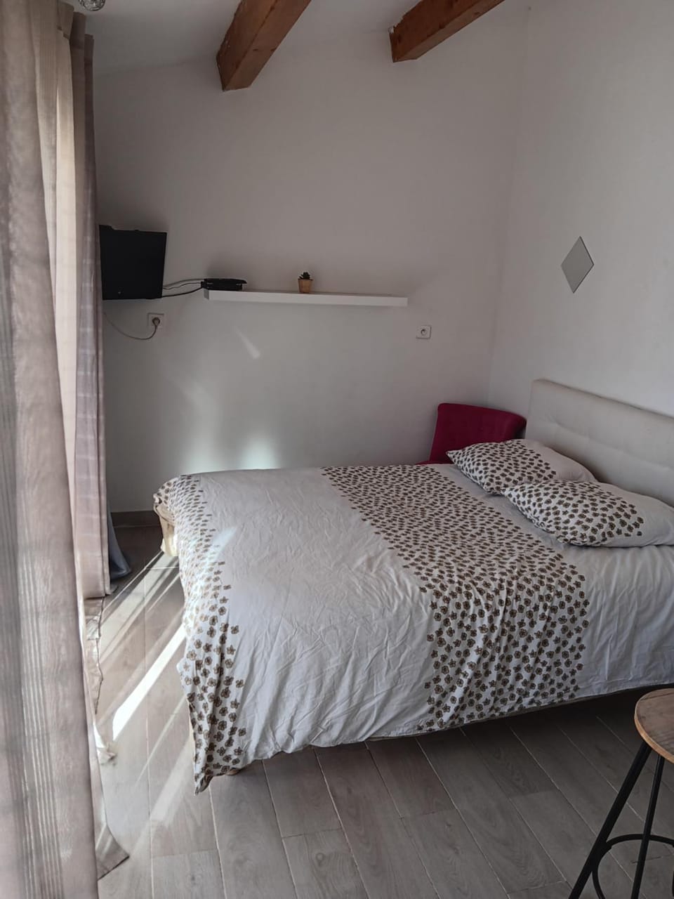 Studio sympa meublé avec parking privé et piscine House in Manosque
