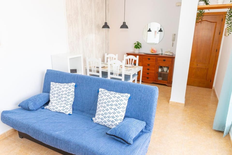 Levante Penthouse: Terrace by the Marshes Apartment in Barbate