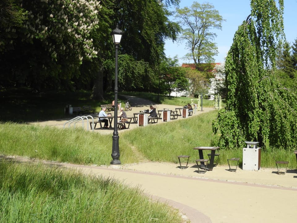 Children play ground, Area and facilities