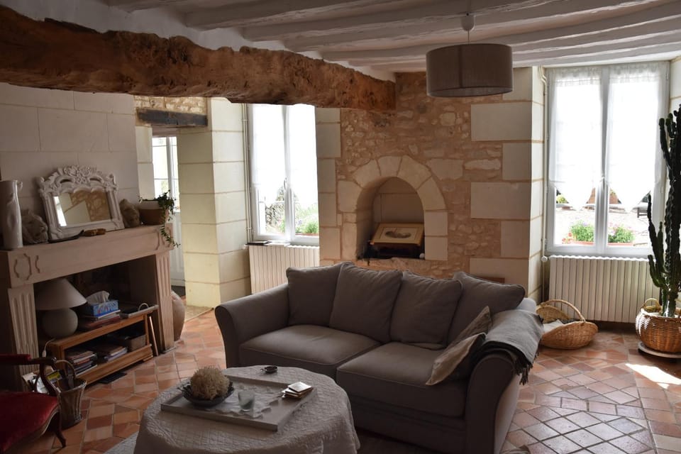 Living room, Internal: Not applicable to any particular room