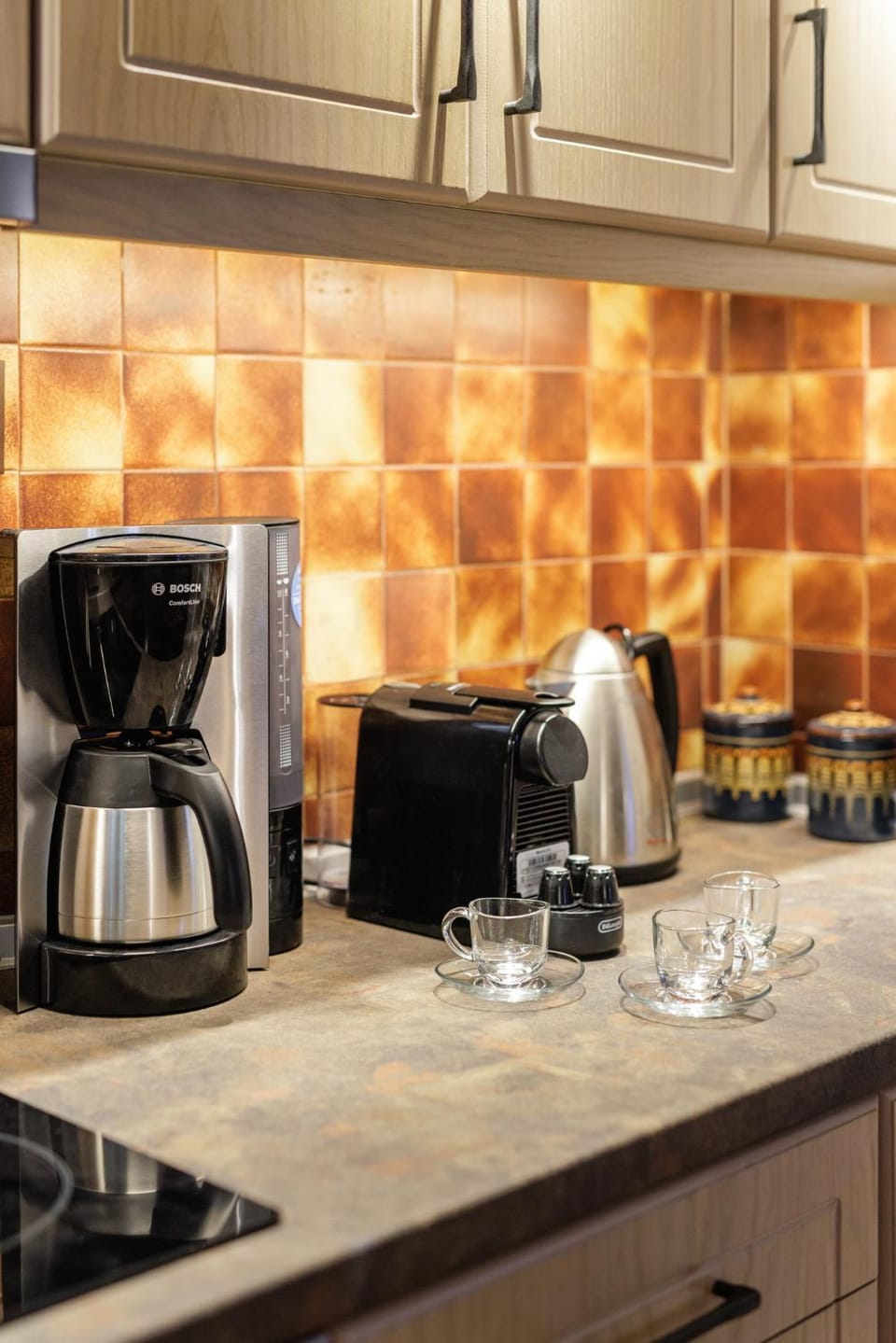 Coffee/tea facilities, Kitchen or kitchenette