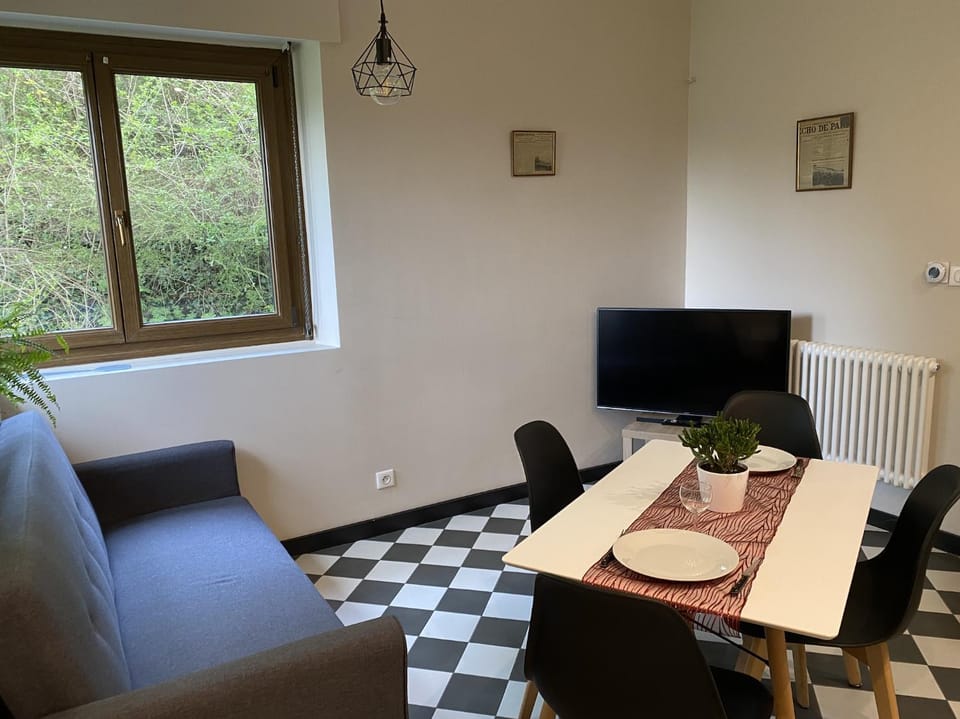 AILE DU CHATEAU 6 personnes House in Switzerland