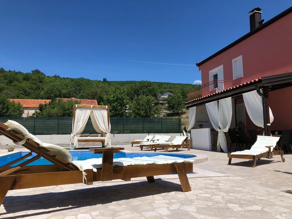 Patio, Pool view, Swimming pool
