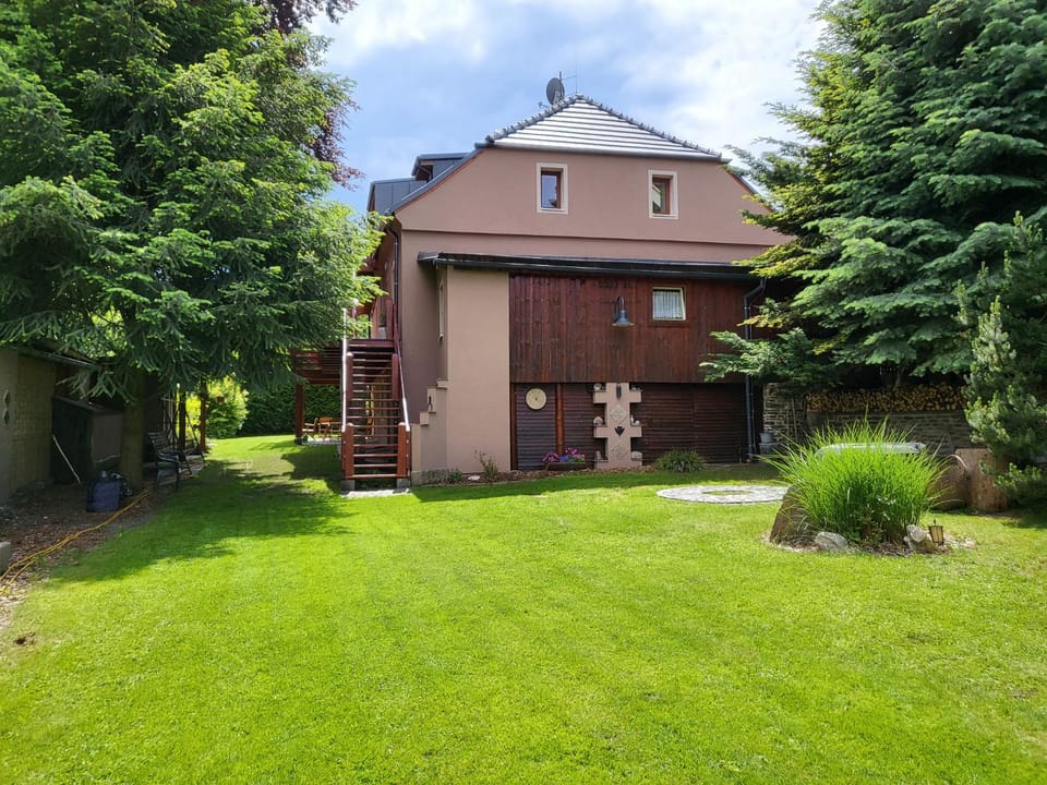 Property building, Garden