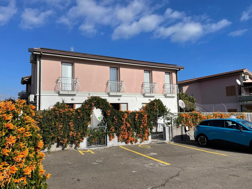 Property building, Day, Parking