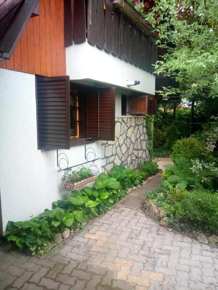 Property building, Garden