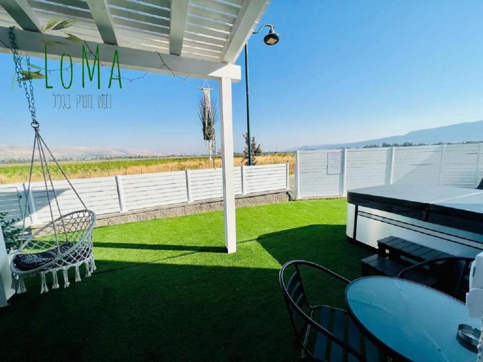 Patio, Natural landscape, Garden, View (from property/room), Balcony/Terrace