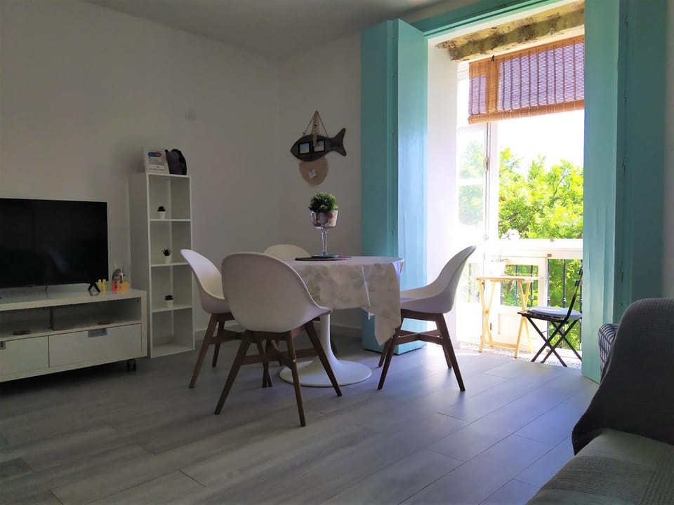Espectacular piso en la misma plaza del Mentidero. Apartment in Cadiz