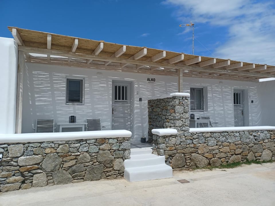Alko Apartments Apartment in Mykonos, Mikonos 846 00, Greece