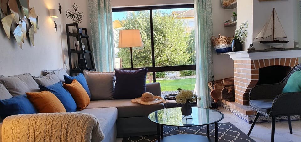 Living room, fireplace