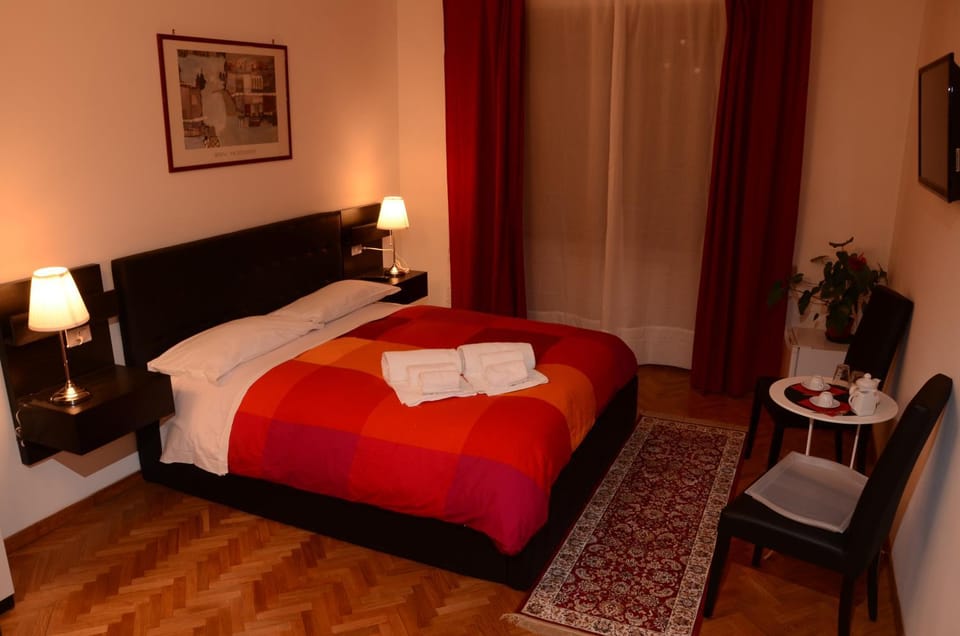 Shower, Bathroom, TV and multimedia, Coffee/tea facilities, View (from property/room), Bedroom