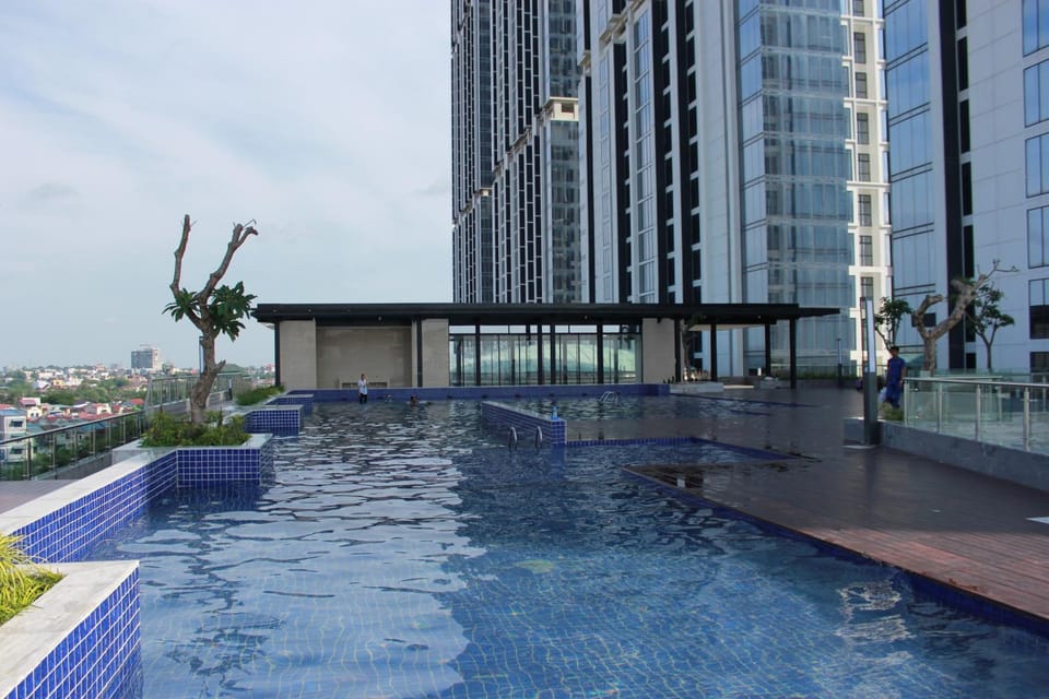 Swimming pool, Swimming pool