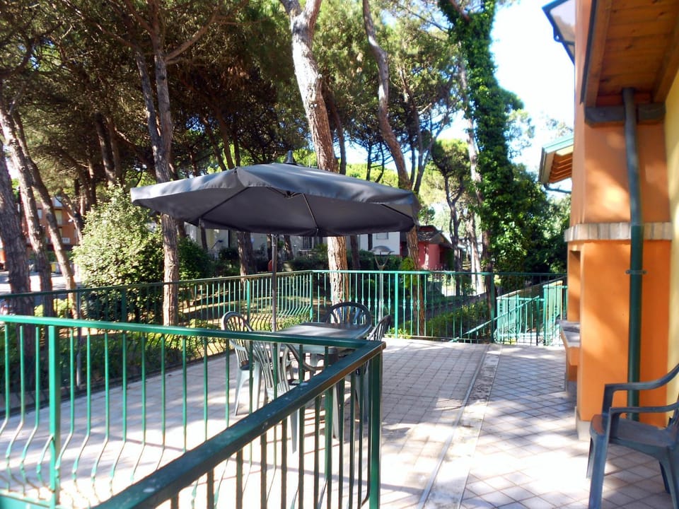 Patio, BBQ facilities, Balcony/Terrace